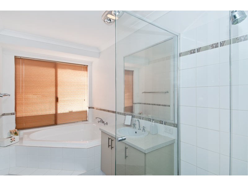 22 Banksiadale Gate, Lakelands WA 6180
