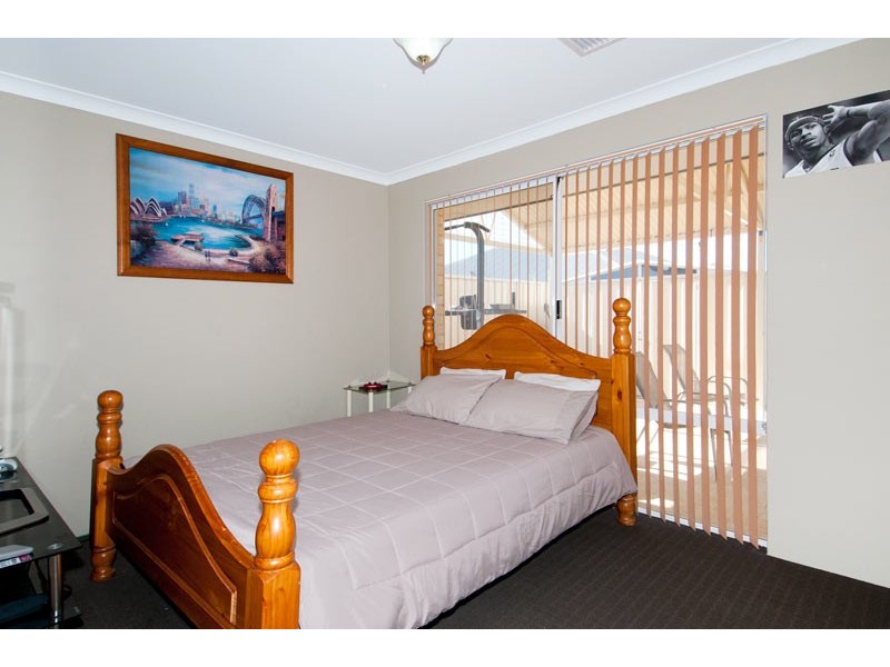 22 Banksiadale Gate, Lakelands WA 6180