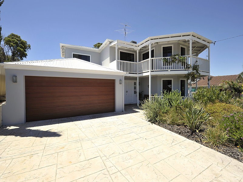 12 Lyelta Street, Falcon WA 6210