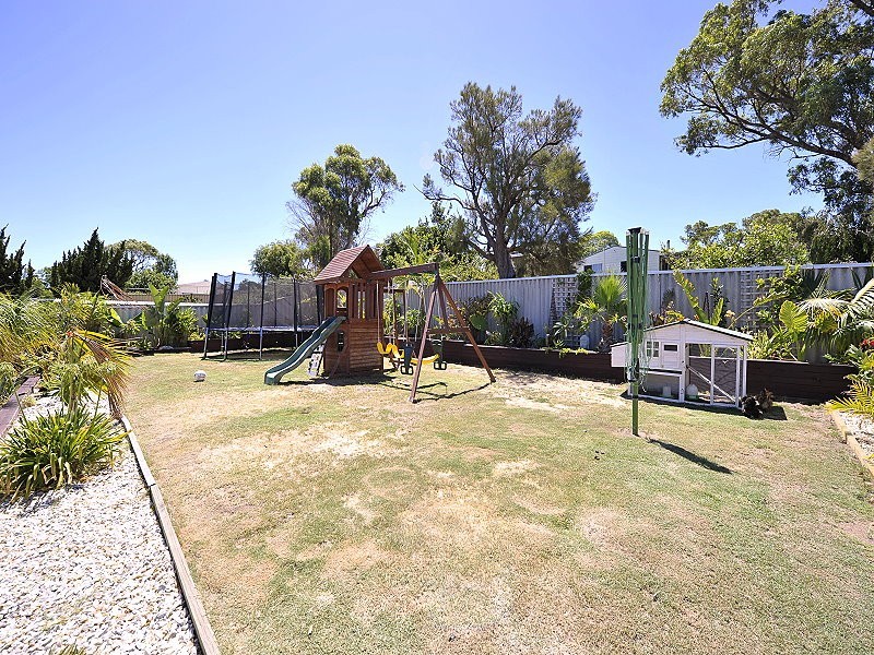 12 Lyelta Street, Falcon WA 6210