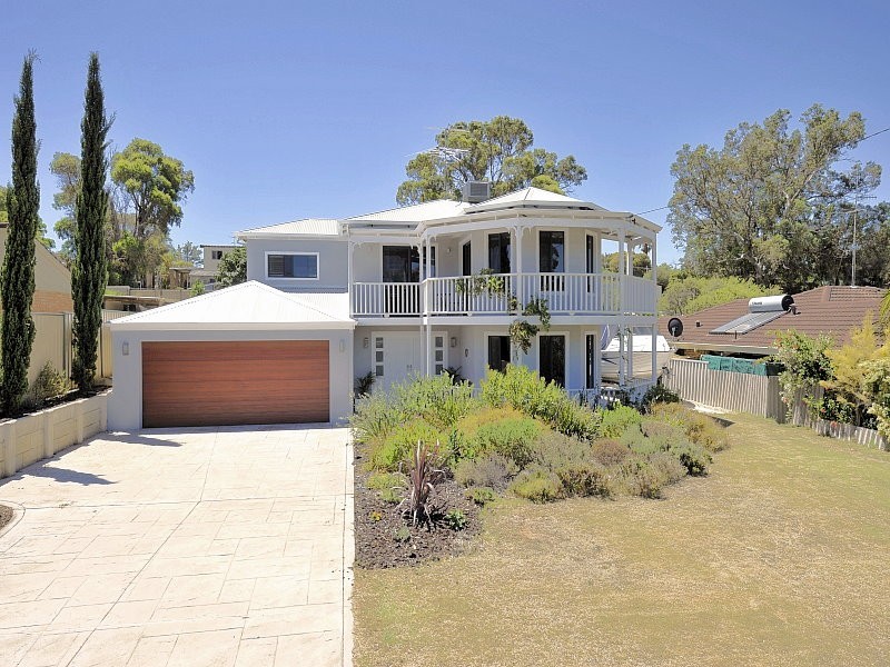 12 Lyelta Street, Falcon WA 6210