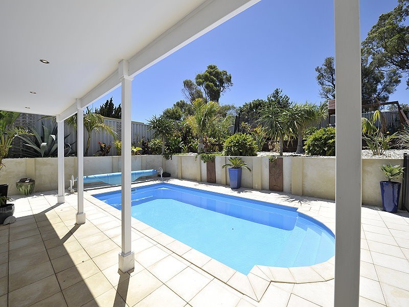 12 Lyelta Street, Falcon WA 6210