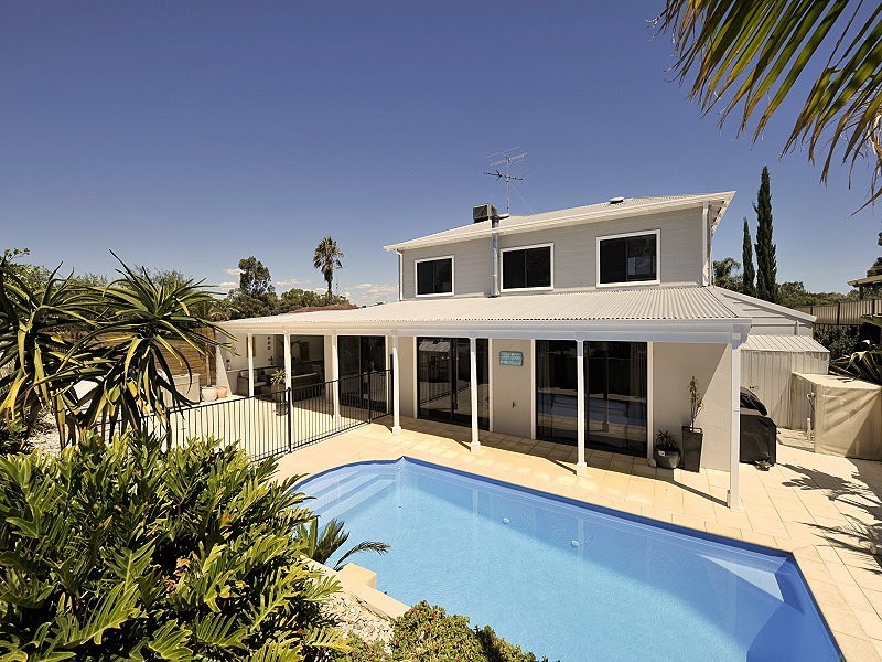 12 Lyelta Street, Falcon WA 6210