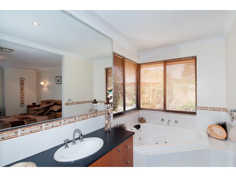 3 Glendart Crt, Erskine WA 6210