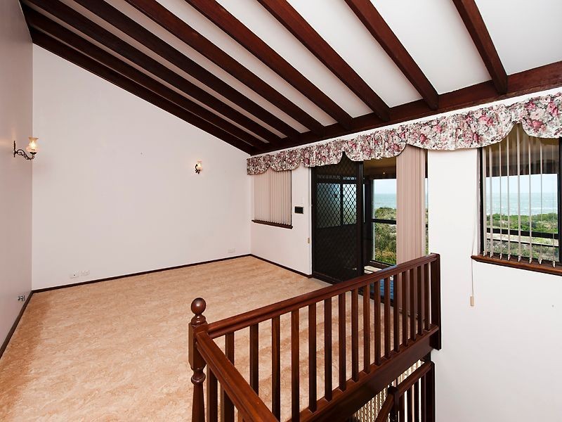 1/7 Rocklea Place, Silver Sands WA 6210