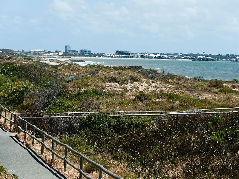 1/7 Rocklea Place, Silver Sands WA 6210