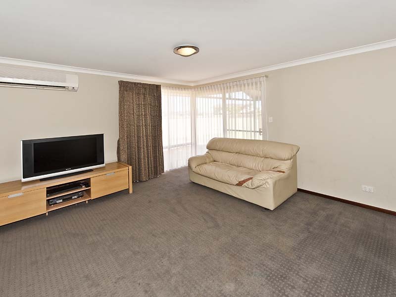 36 Waterside Drive, Dudley Park WA 6210