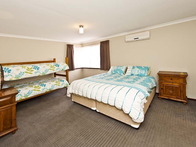 36 Waterside Drive, Dudley Park WA 6210