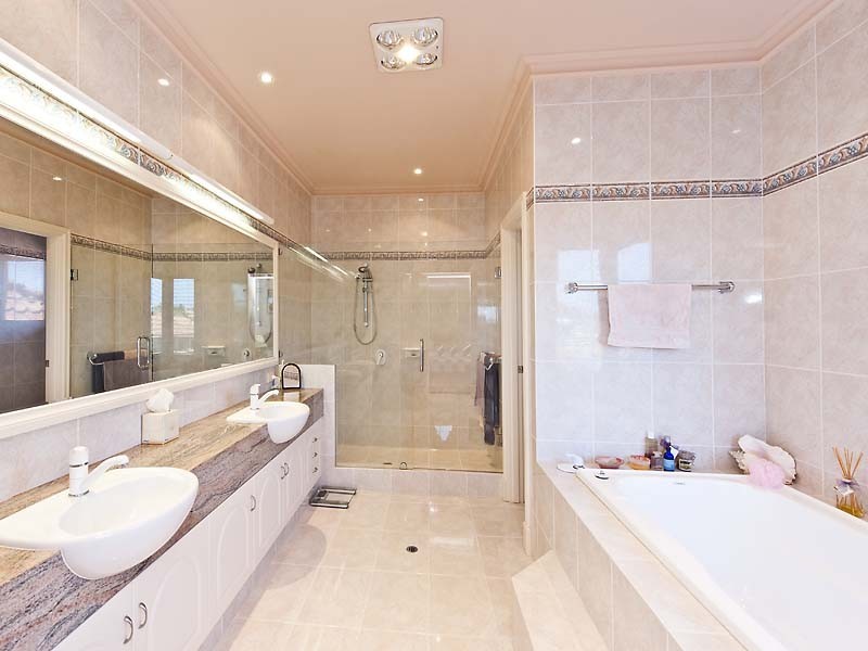 37 Santavea Mews, Halls Head WA 6210