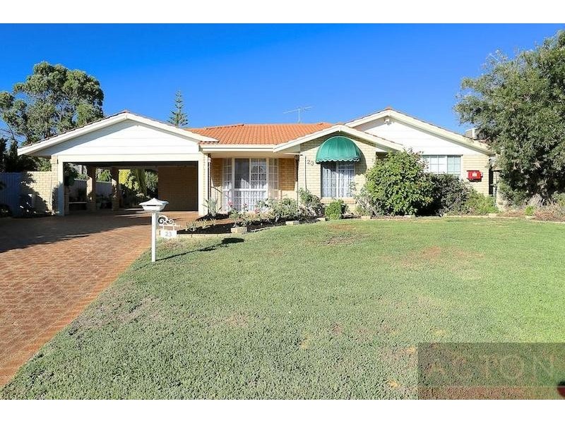 23 Silvertop Avenue, Halls Head WA 6210