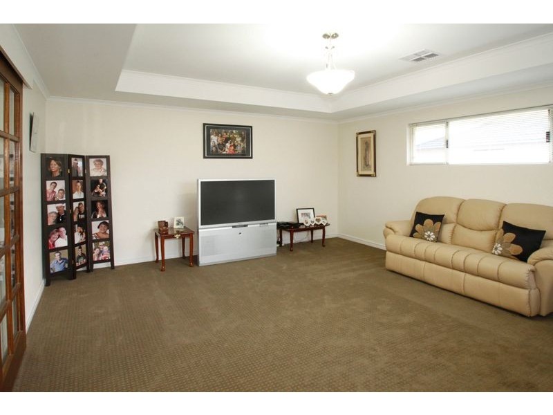 1 Harvest Chase, Madora Bay WA 6210