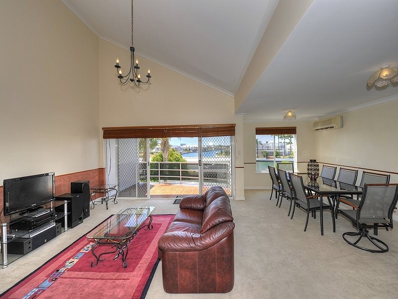 45 Waterside Drive, Dudley Park WA 6210