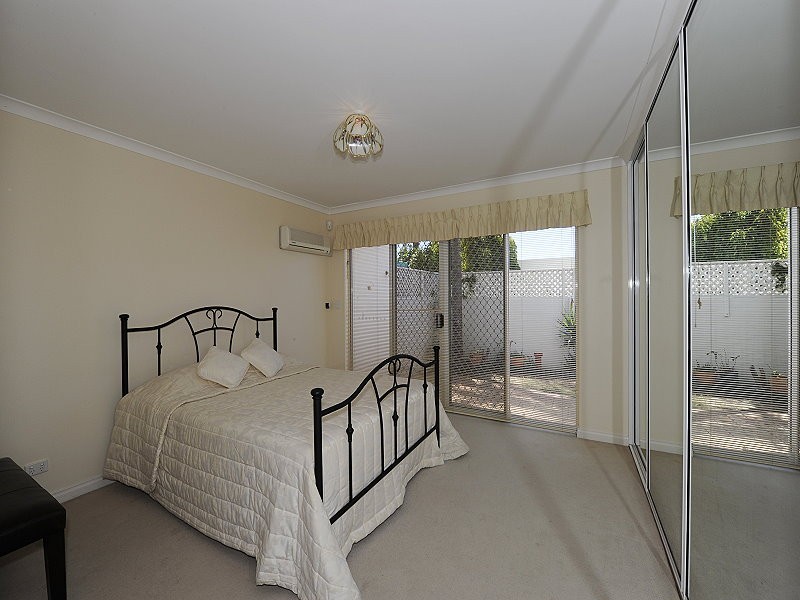 45 Waterside Drive, Dudley Park WA 6210