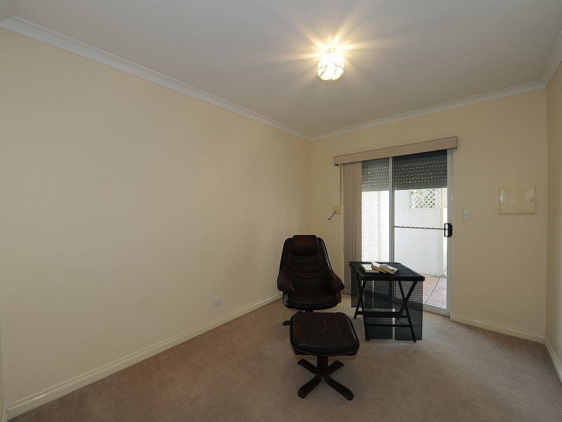 45 Waterside Drive, Dudley Park WA 6210