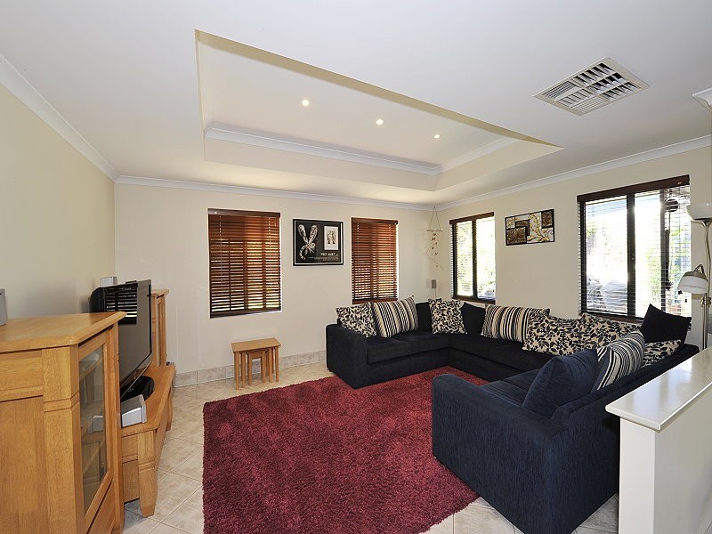 3 Lilly Pilly Lookout, Halls Head WA 6210