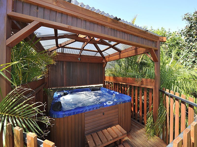 3 Lilly Pilly Lookout, Halls Head WA 6210