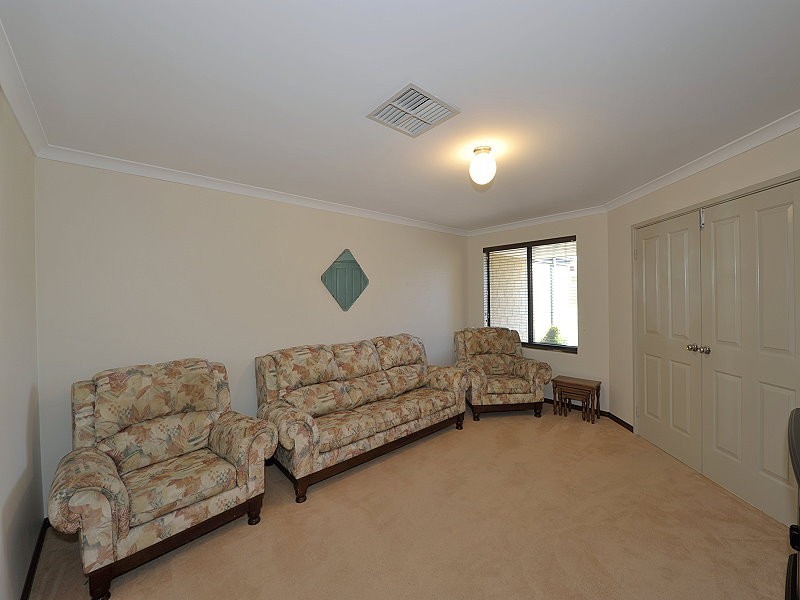 3 Lilly Pilly Lookout, Halls Head WA 6210