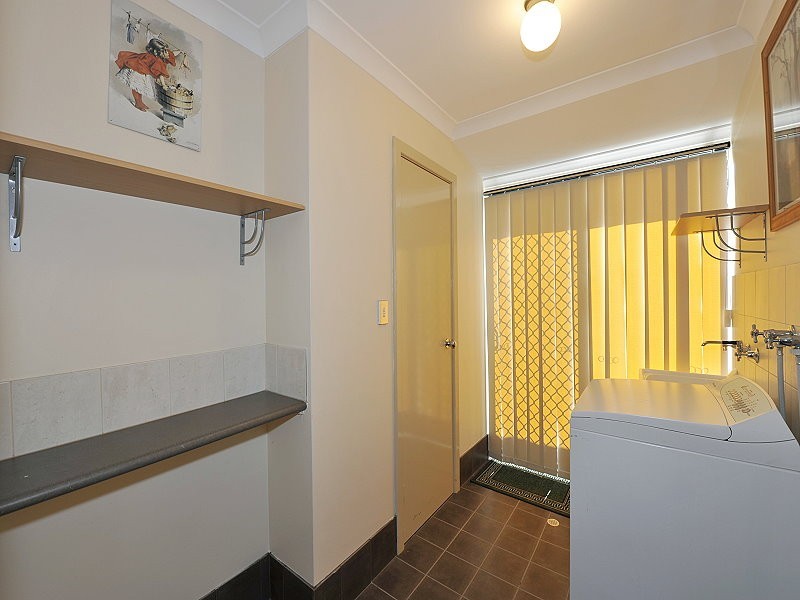 3 Lilly Pilly Lookout, Halls Head WA 6210