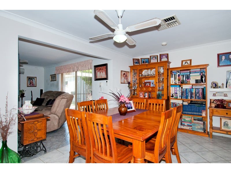 9 Vermont Avenue, Meadow Springs WA 6210