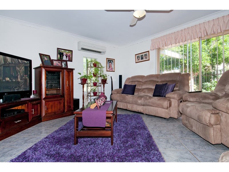 9 Vermont Avenue, Meadow Springs WA 6210