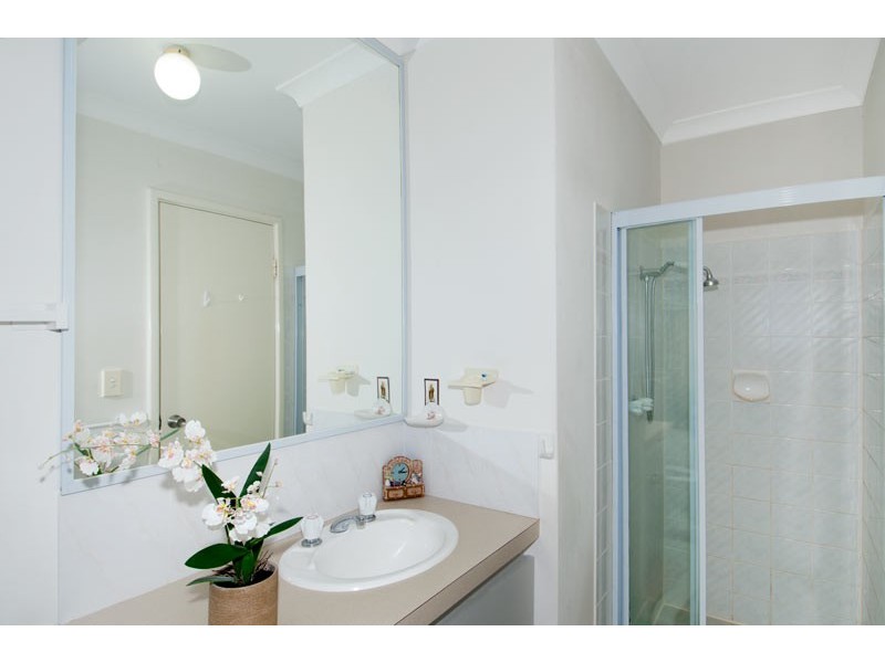 9 Vermont Avenue, Meadow Springs WA 6210