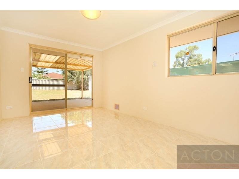 14 Newlyn Way, Coodanup WA 6210