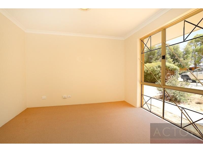 14 Newlyn Way, Coodanup WA 6210