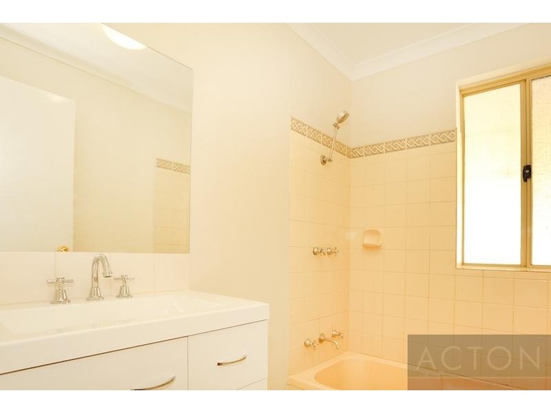 14 Newlyn Way, Coodanup WA 6210