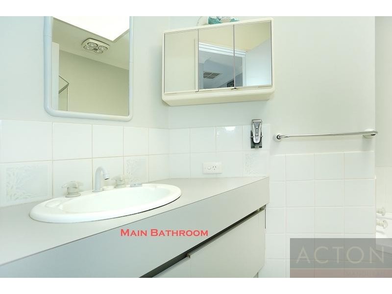 2 Troon Grove, Halls Head WA 6210