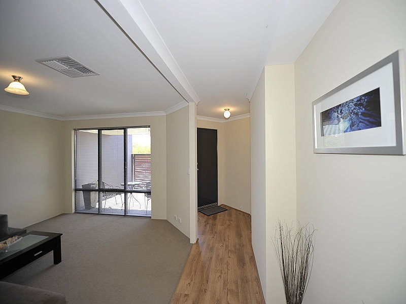 199 Peelwood Parade, Halls Head WA 6210