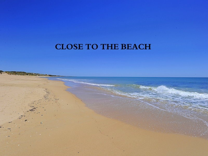 199 Peelwood Parade, Halls Head WA 6210