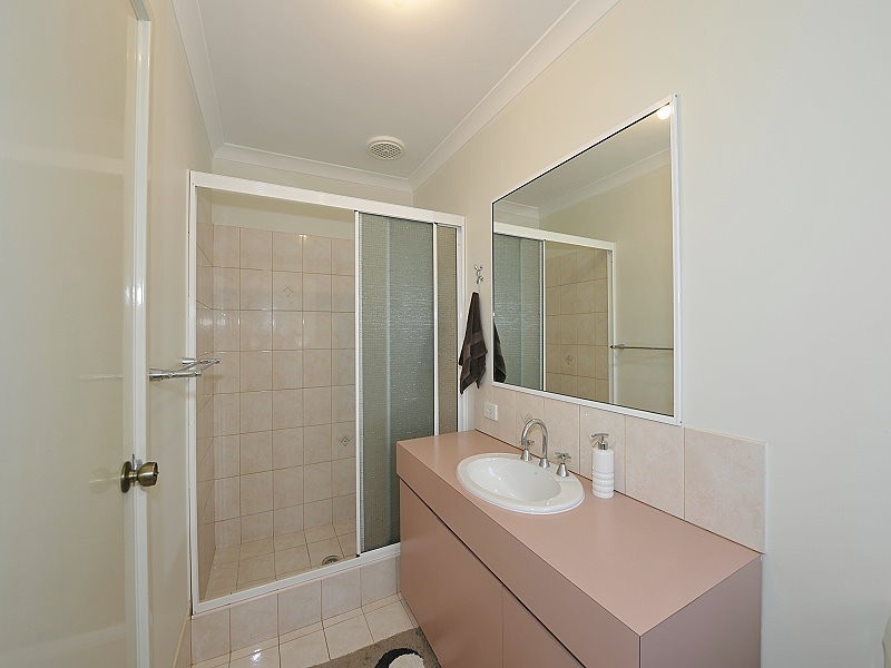 18 Yorrell Place, Halls Head WA 6210