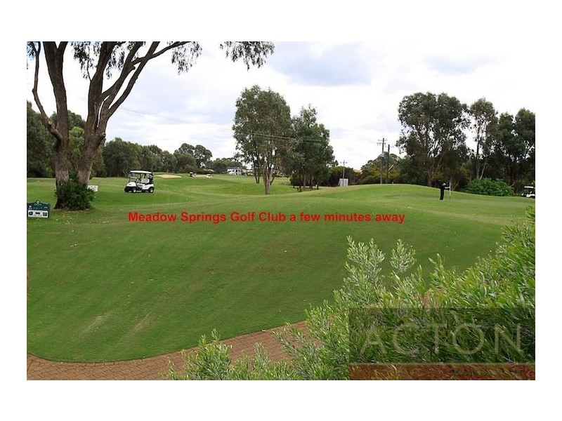 126 Red Road, Parklands WA 6180