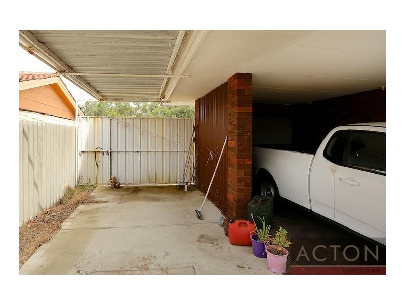 32 Kookerbrook Street, Dudley Park WA 6210