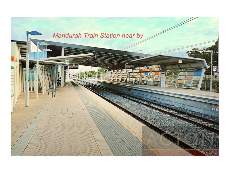 32 Kookerbrook Street, Dudley Park WA 6210