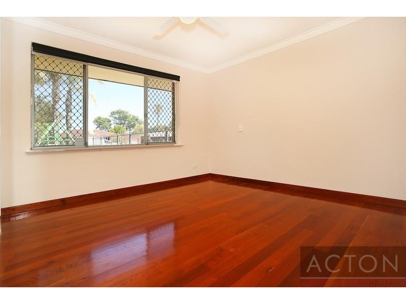 15 Owen Street, Mandurah WA 6210