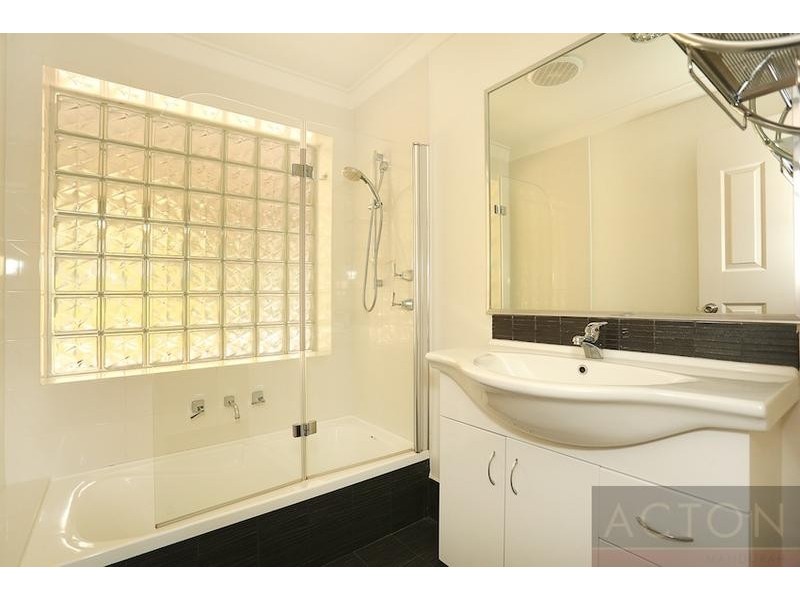 15 Owen Street, Mandurah WA 6210