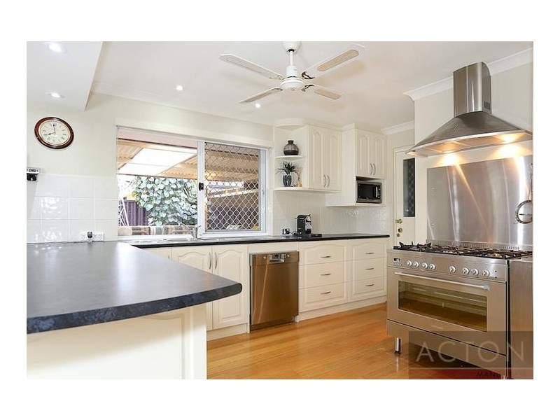 6 Dillington Mews, Erskine WA 6210