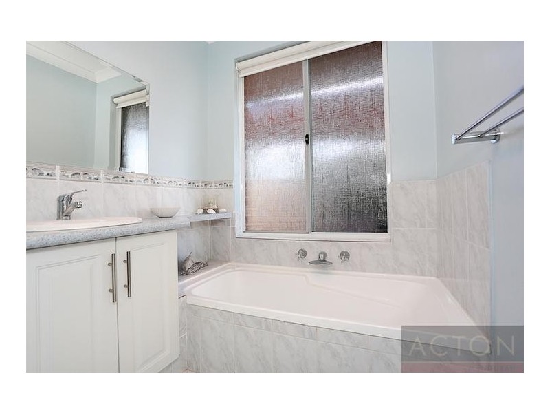 6 Dillington Mews, Erskine WA 6210