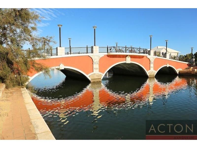 10 Erins Isle, Dudley Park WA 6210