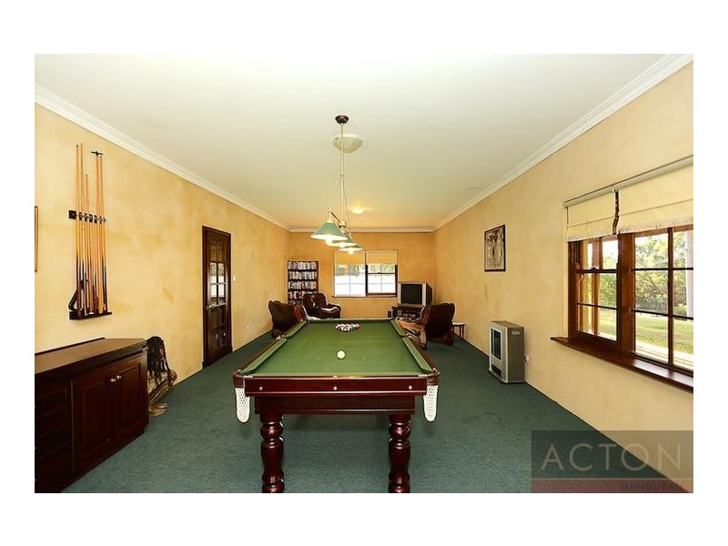 6 White Hill Road, Bouvard WA 6211