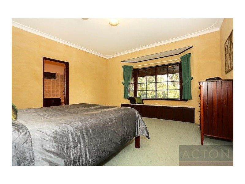 6 White Hill Road, Bouvard WA 6211