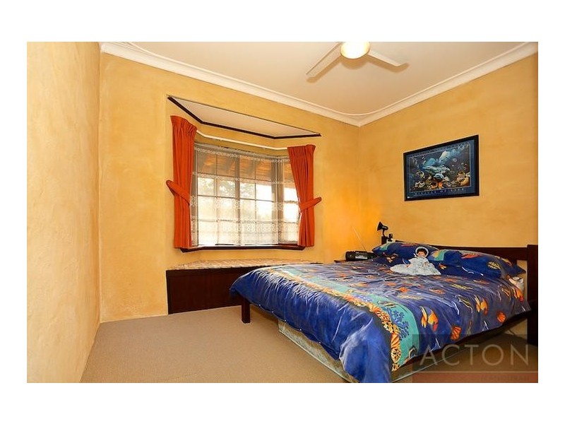 6 White Hill Road, Bouvard WA 6211