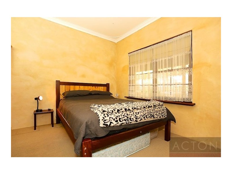 6 White Hill Road, Bouvard WA 6211