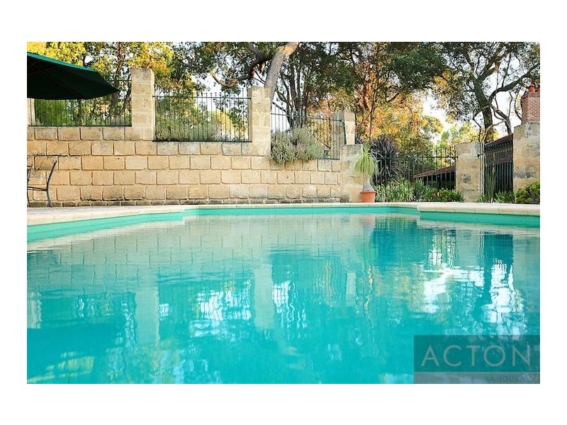6 White Hill Road, Bouvard WA 6211