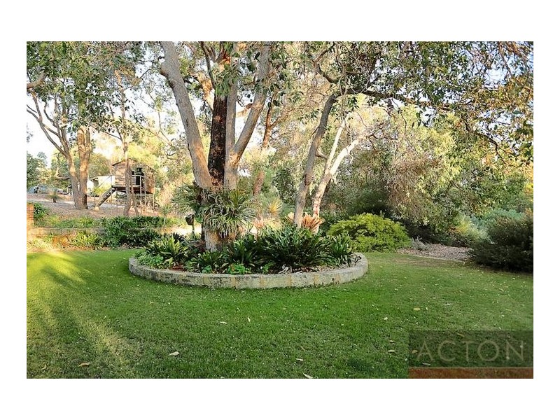 6 White Hill Road, Bouvard WA 6211