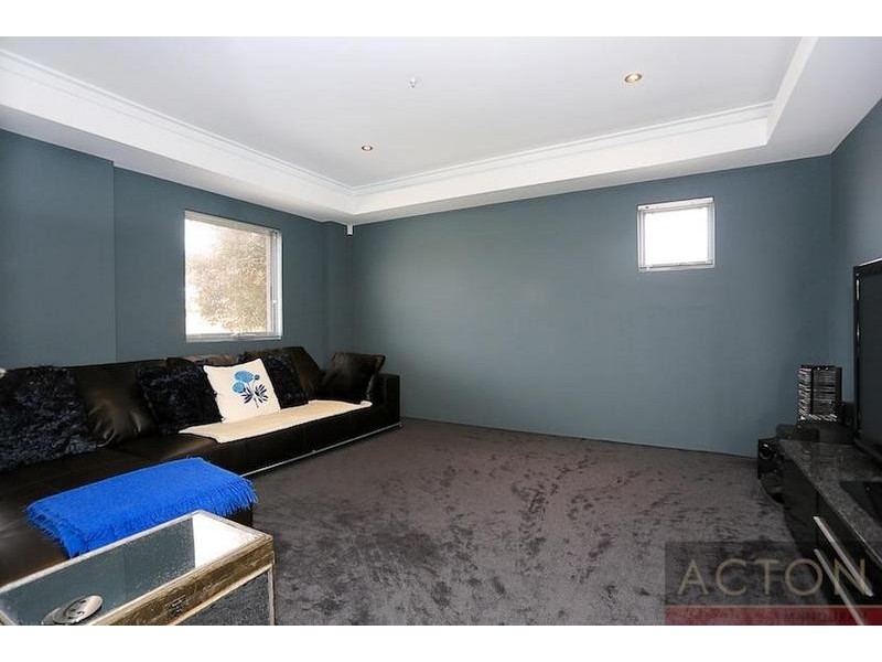 37 Lakeway Retreat, Dawesville WA 6211