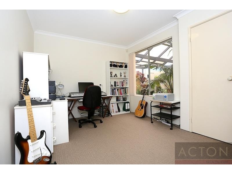 9 Tasman Loop, Dudley Park WA 6210