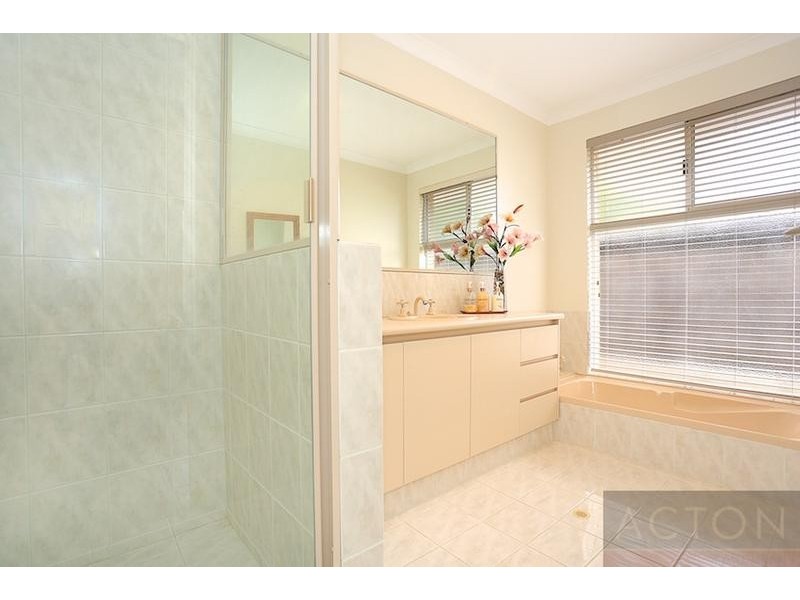 9 Tasman Loop, Dudley Park WA 6210