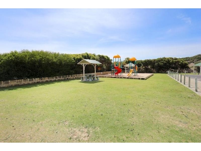 11 Beachcast Close, Preston Beach WA 6215